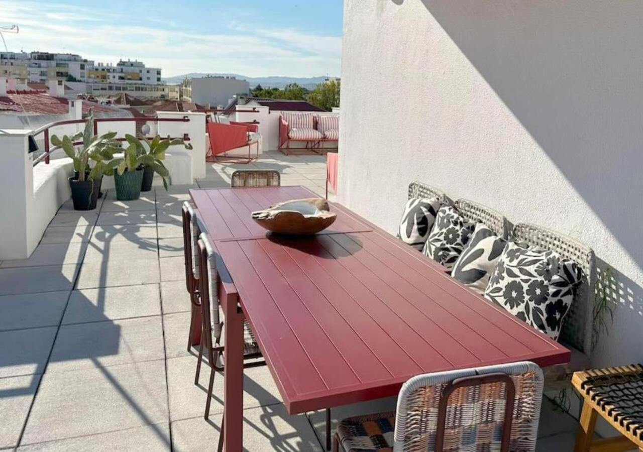 Ferienwohnung Groovy Caparica Gem With Large Sunny Terrace Costa da Caparica Exterior foto