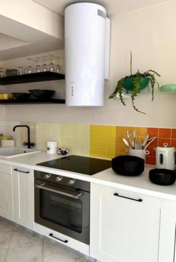 Ferienwohnung Groovy Caparica Gem With Large Sunny Terrace Costa da Caparica Exterior foto