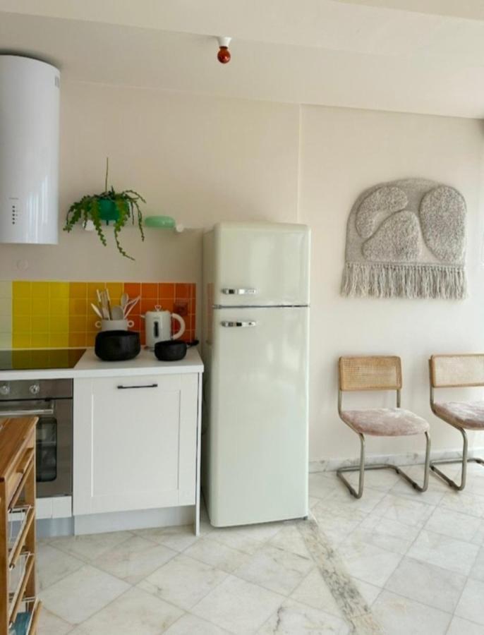 Ferienwohnung Groovy Caparica Gem With Large Sunny Terrace Costa da Caparica Exterior foto