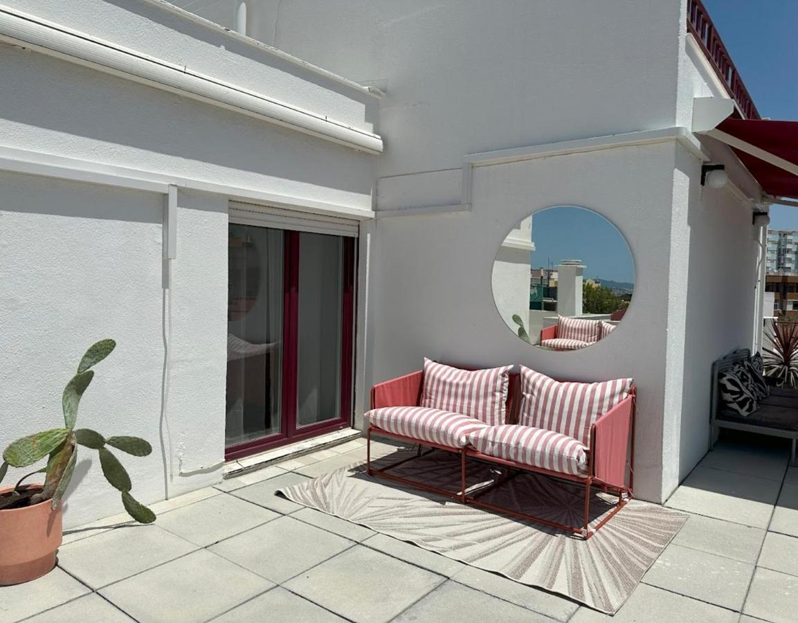 Ferienwohnung Groovy Caparica Gem With Large Sunny Terrace Costa da Caparica Exterior foto